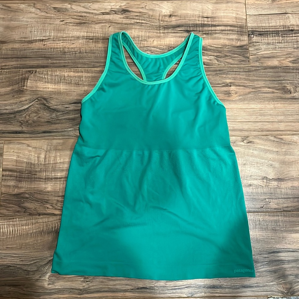 Patagonia work out top